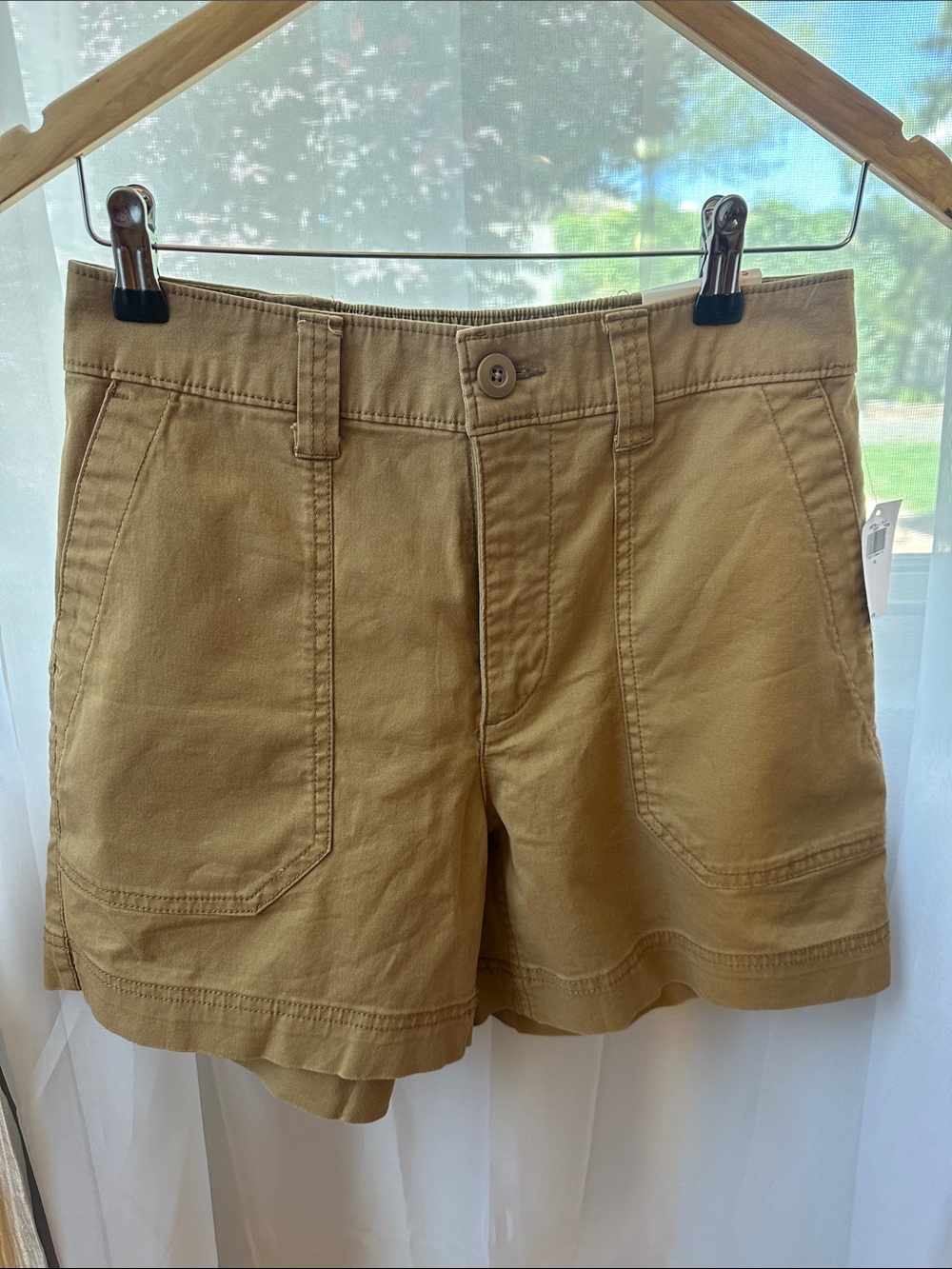 Old Navy Women's Tan Utility Shorts with Front Patch Pockets
